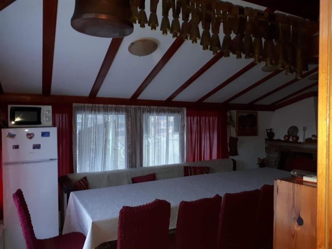 Къща За Гости Орфей Smolyan Exterior photo
